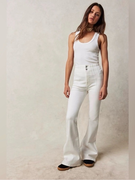 Free People Denim - Free people jayde High-Waisted White Flared Jeans